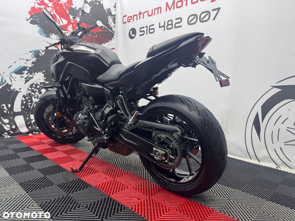 Yamaha MT - 6