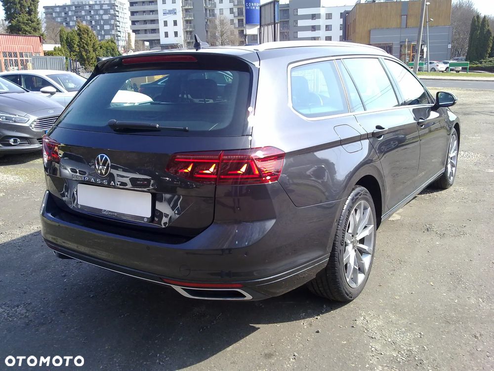 Volkswagen Passat 2.0 TDI SCR Highline DSG - 3