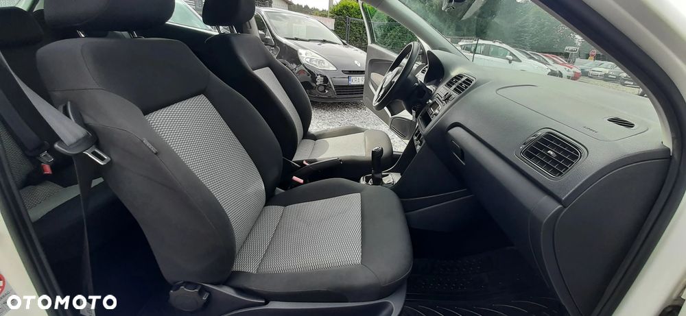 Volkswagen Polo - 10