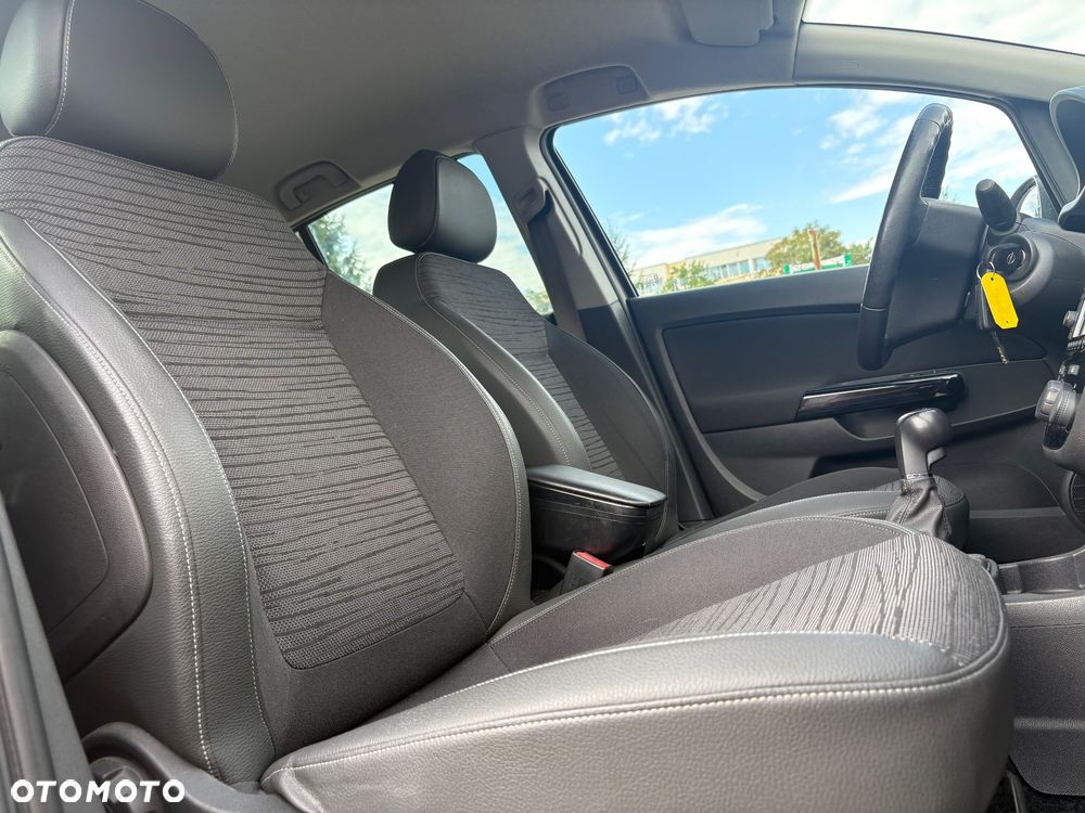 Opel Corsa 1.4 T Cosmo S&S - 26