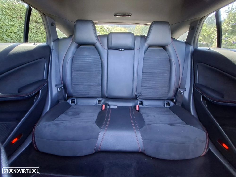 Mercedes-Benz CLA 220 d Shooting Brake AMG Line Aut. - 40