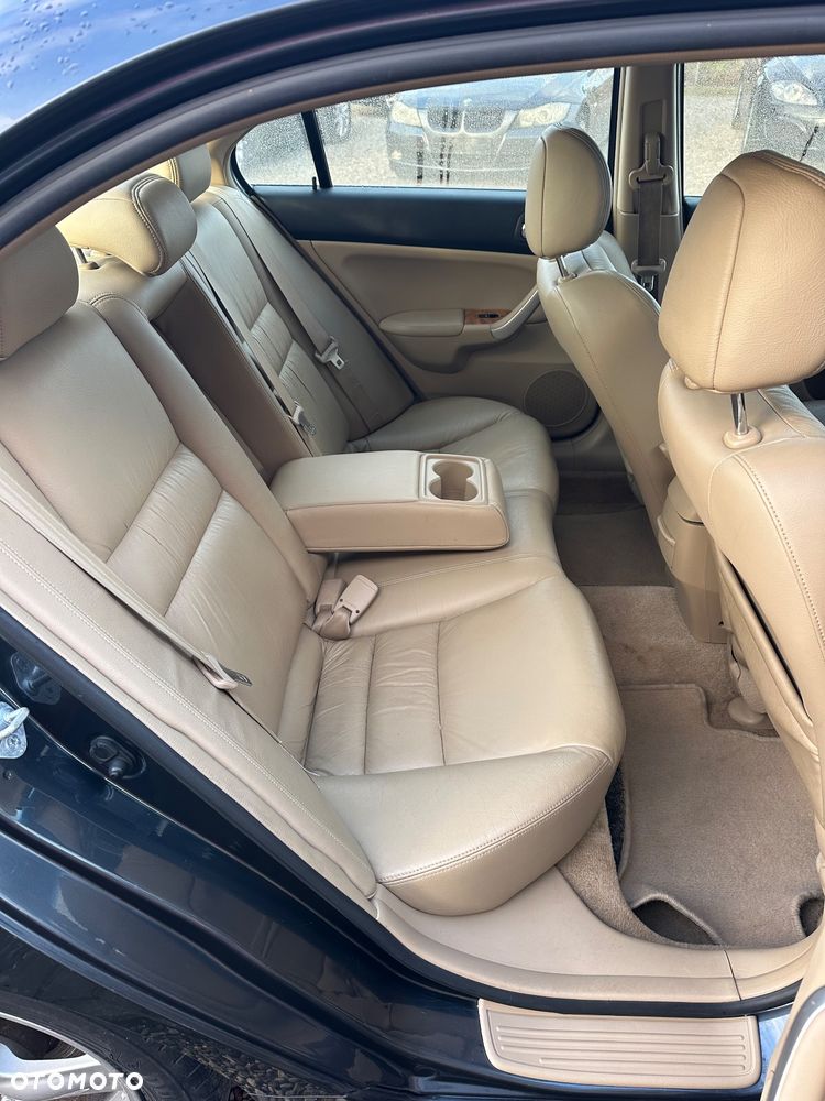 Honda Accord 2.0 i Executive - 14