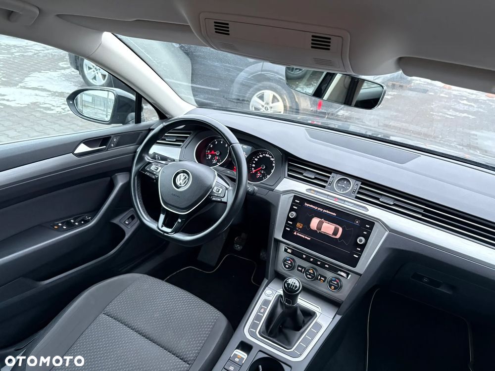 Volkswagen Passat 1.5 TSI EVO Trendline - 24