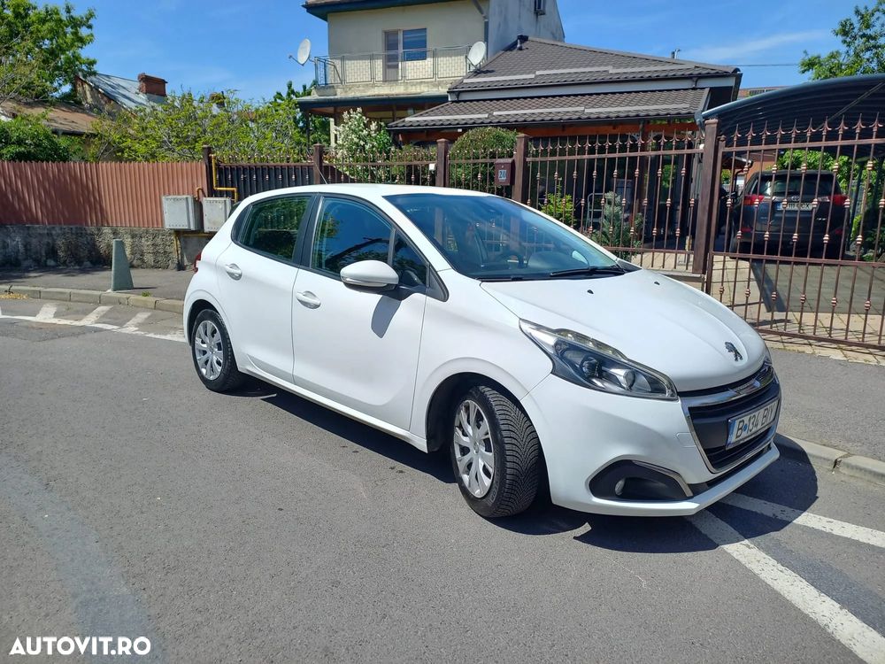 Peugeot 208 1.2 L PureTech ETG Active - 1