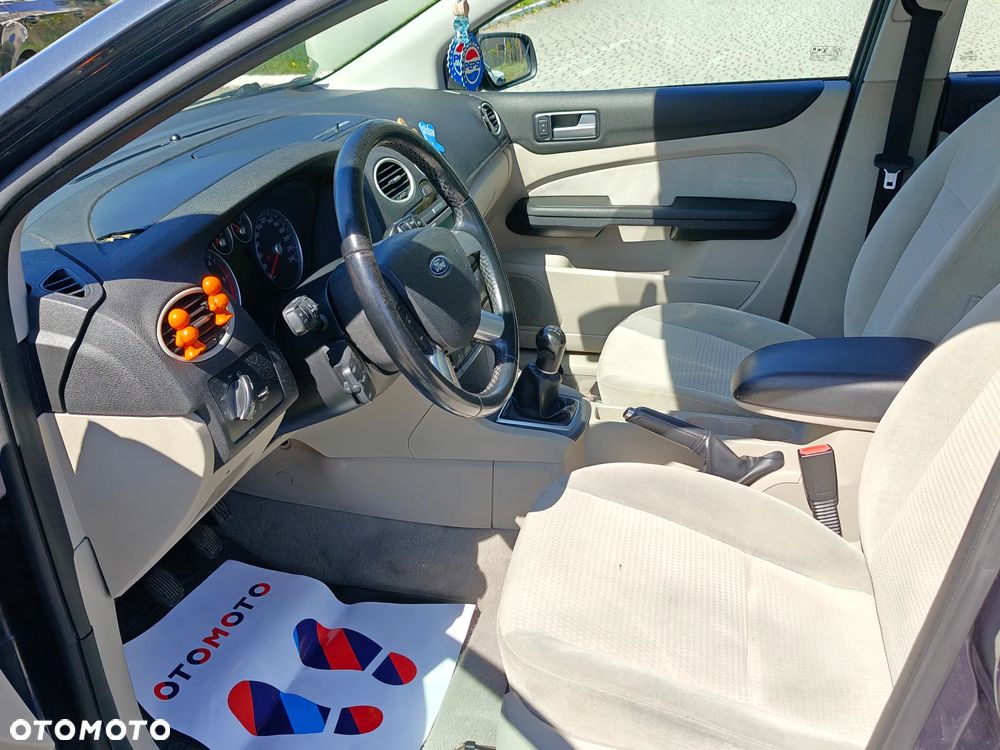 Ford Focus 1.6 TDCi Ambiente - 7