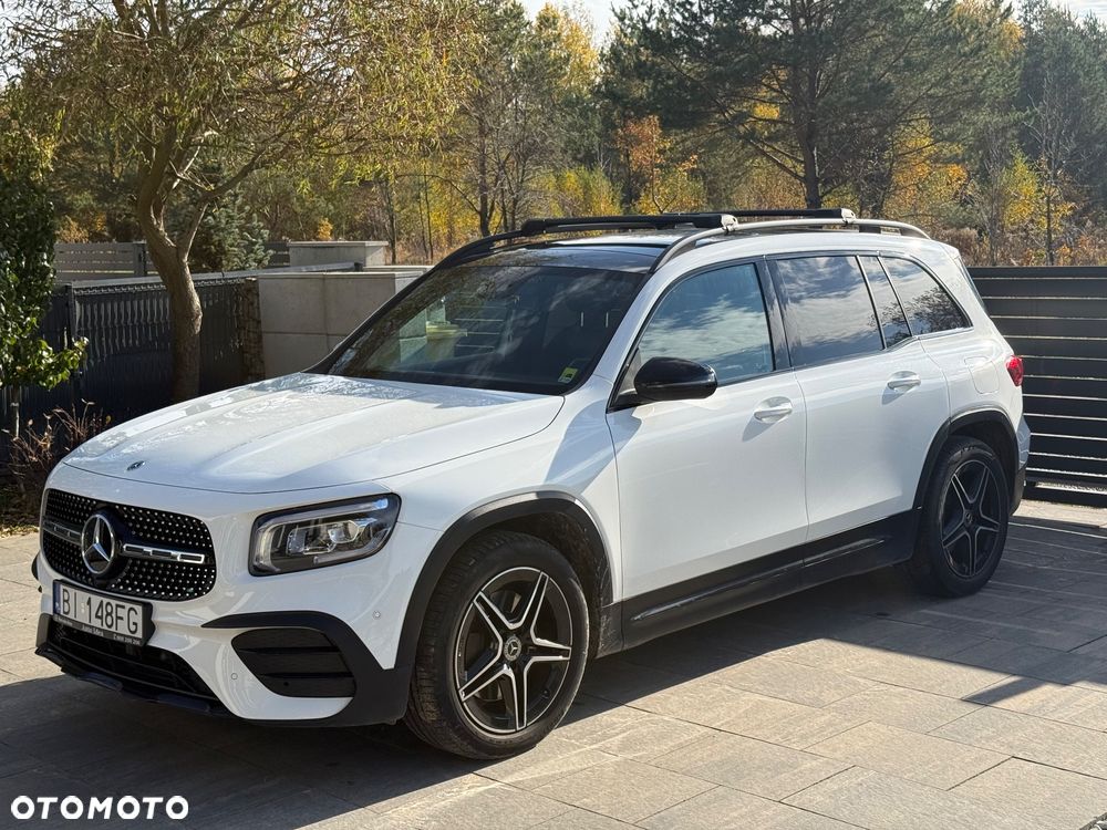 Mercedes-Benz GLB 250 4-Matic AMG Line 8G-DCT - 2