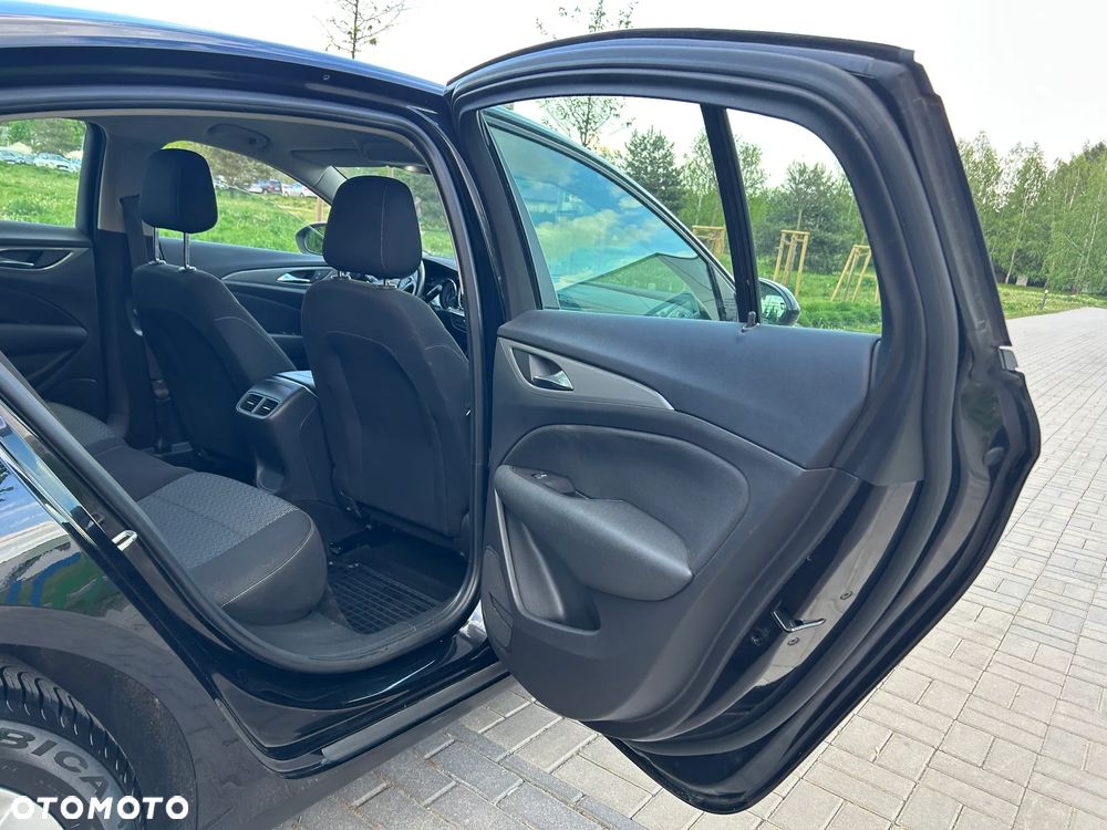 Opel Insignia 1.5 T Enjoy S&S - 23
