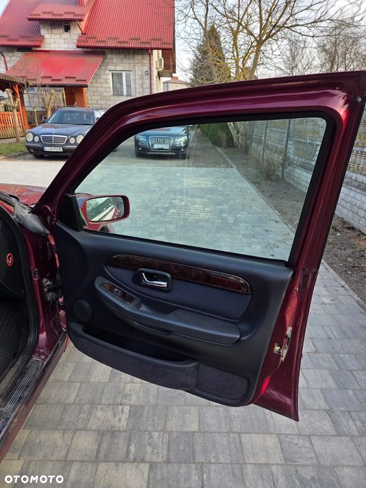 Ford Scorpio 2.9-24 Ghia - 30