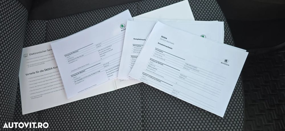 Skoda Octavia 1.6 TDI Ambiente DSG - 25