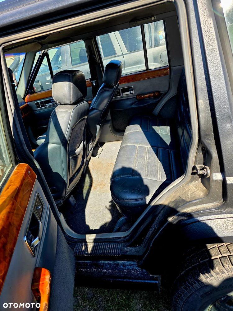 Jeep Cherokee - 21