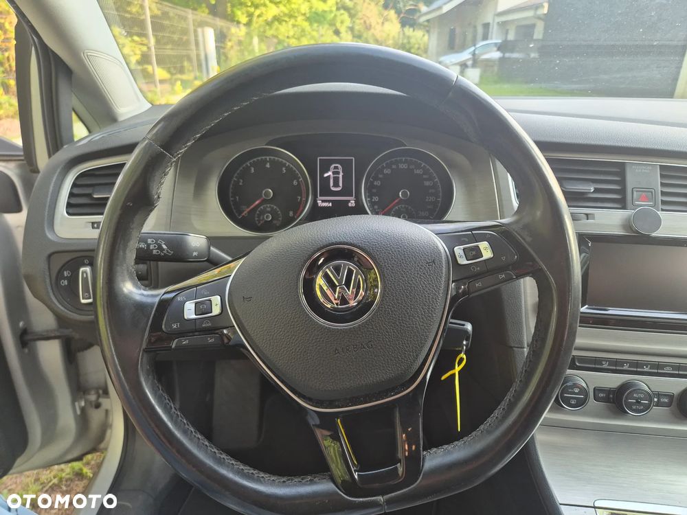 Volkswagen Golf 1.2 TSI BlueMotion Technology Comfortline - 19