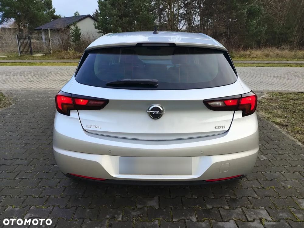 Opel Astra 1.6 CDTI Dynamic - 2
