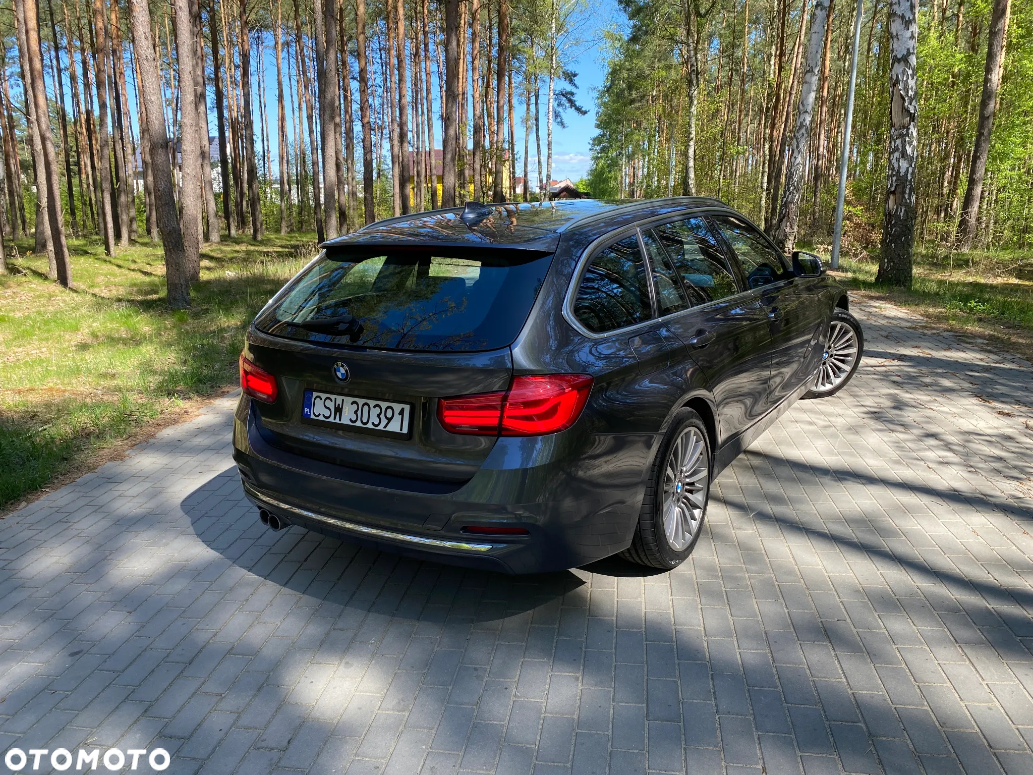 BMW Seria 3 330d xDrive Luxury Line - 3