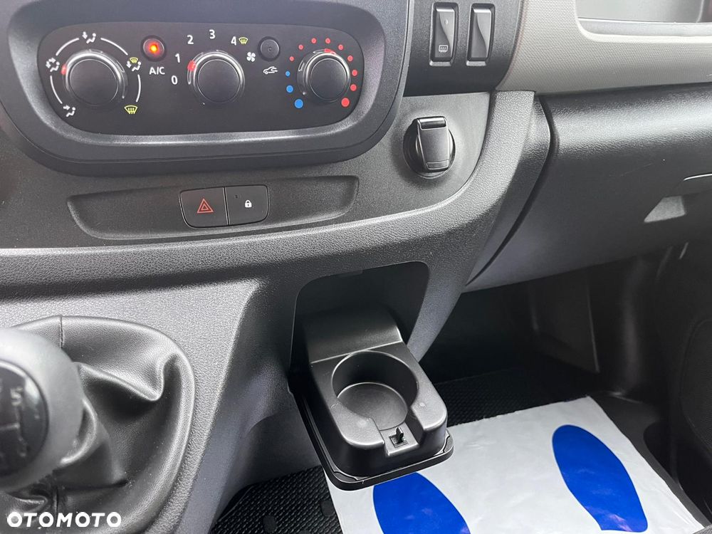 Renault Trafic - 24