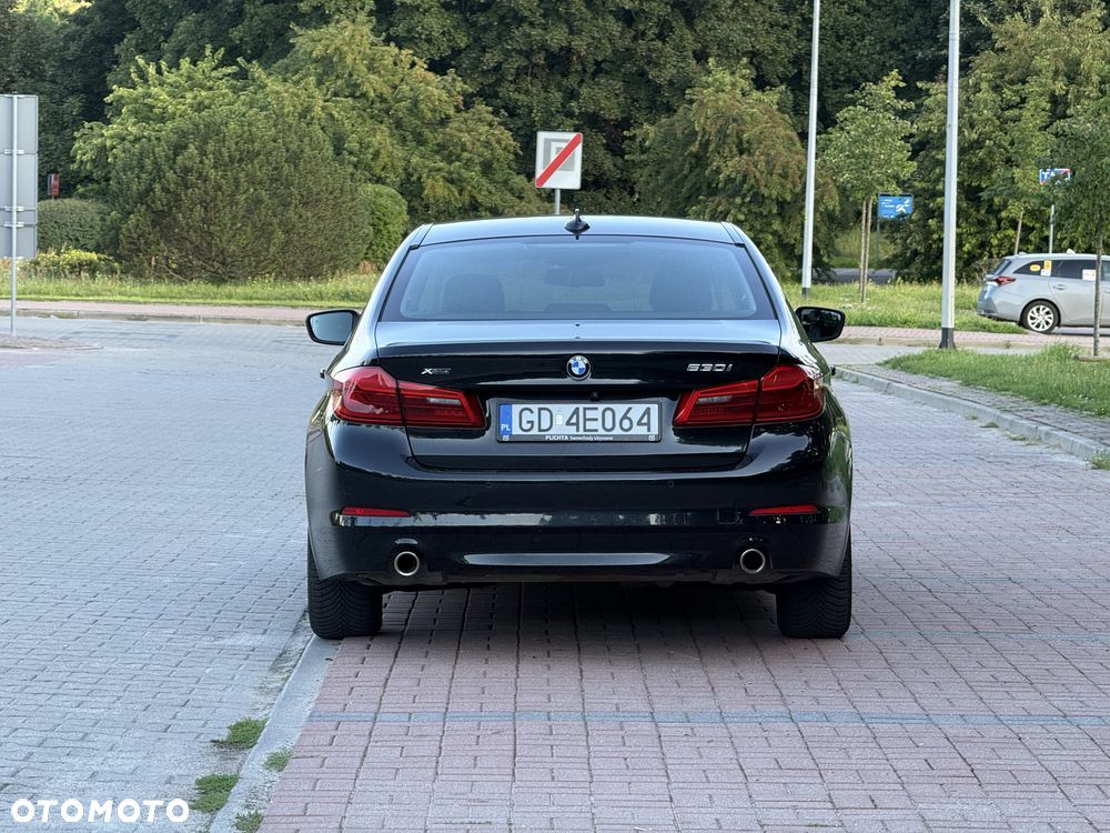 BMW Seria 5 530i xDrive - 5