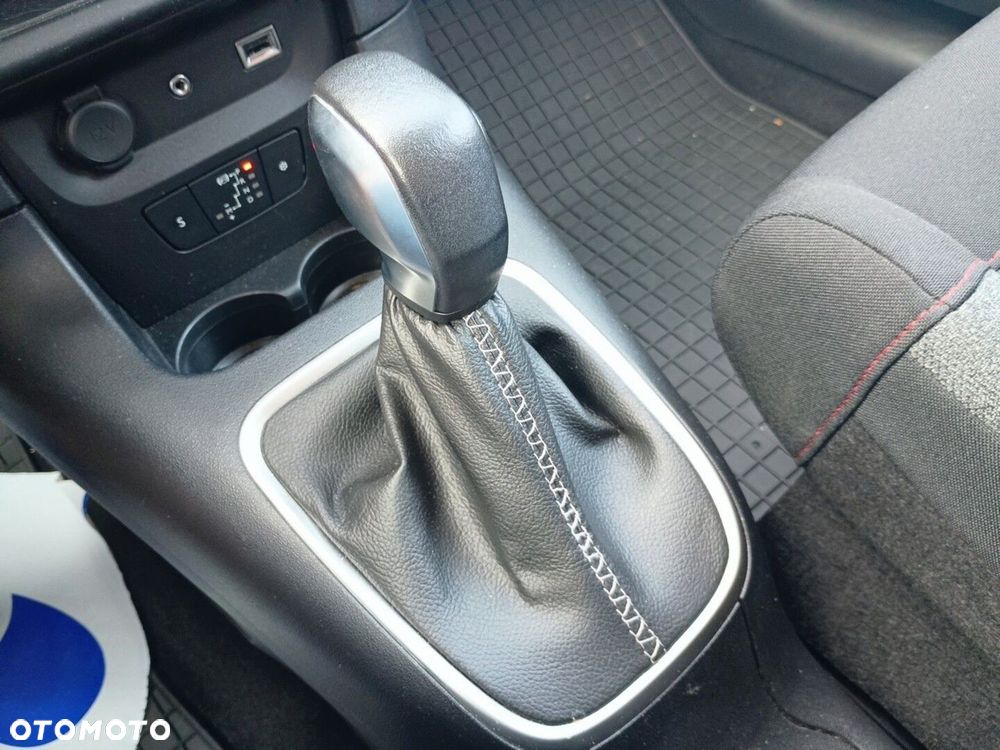 Citroën C3 1.2 PureTech Shine S&S EAT6 - 22