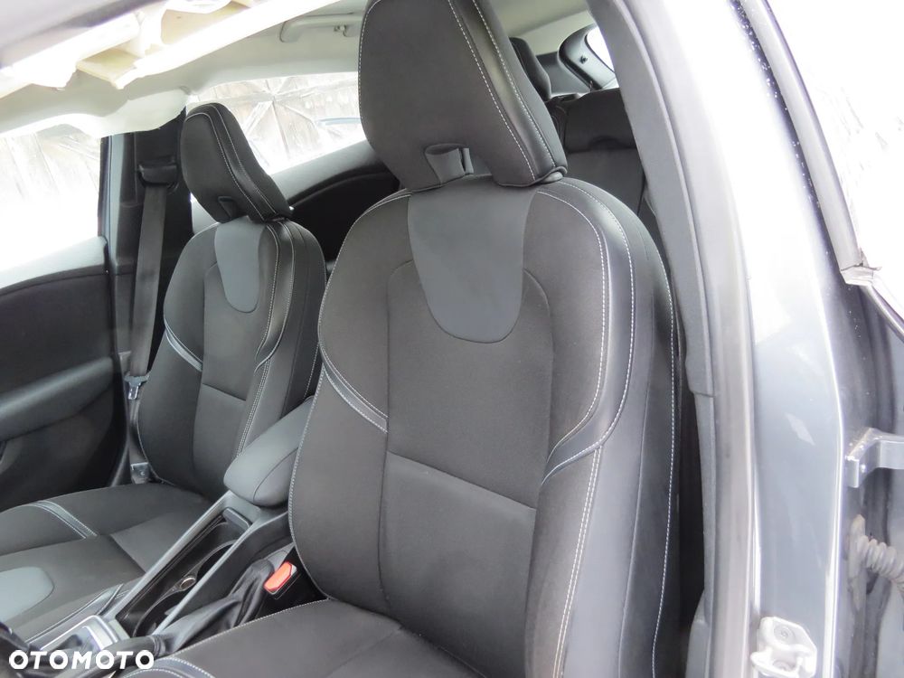 VOLVO V40 II 2.0 D4 D4204T14 LAKIER 714-16 NA CZĘŚCI - 22