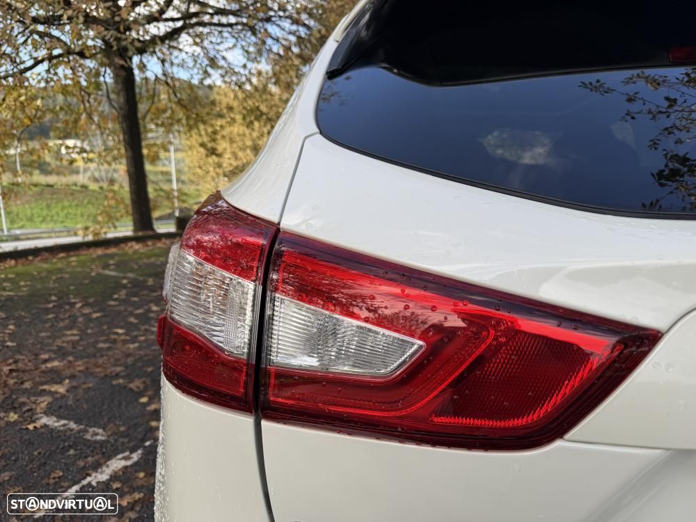 Nissan Qashqai 1.5 dCi N-Connecta Led - 14