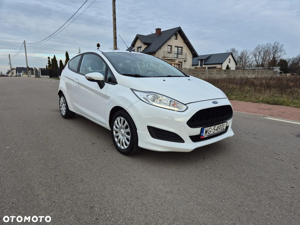 Ford Fiesta 1.25 Trend - 13