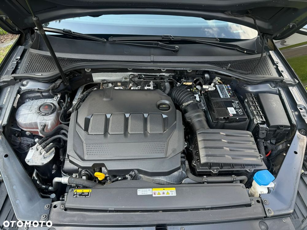 Volkswagen Passat 2.0 TDI EVO Elegance DSG - 17