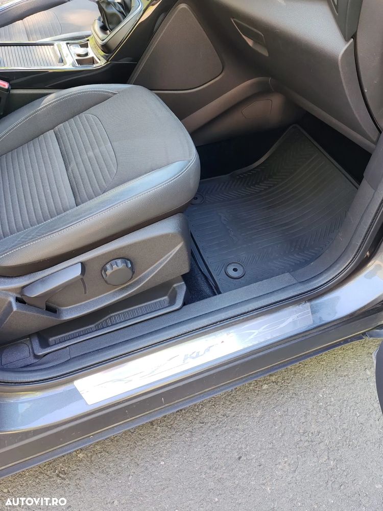 Ford Kuga 1.5 EcoBoost 2WD Titanium - 22