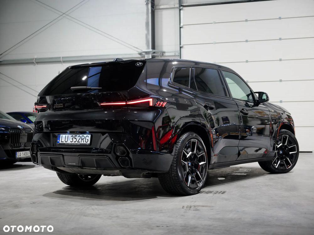BMW XM - 10