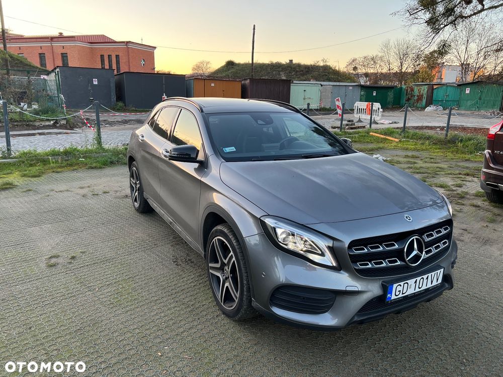 Mercedes-Benz GLA 220 4-Matic AMG Line - 1