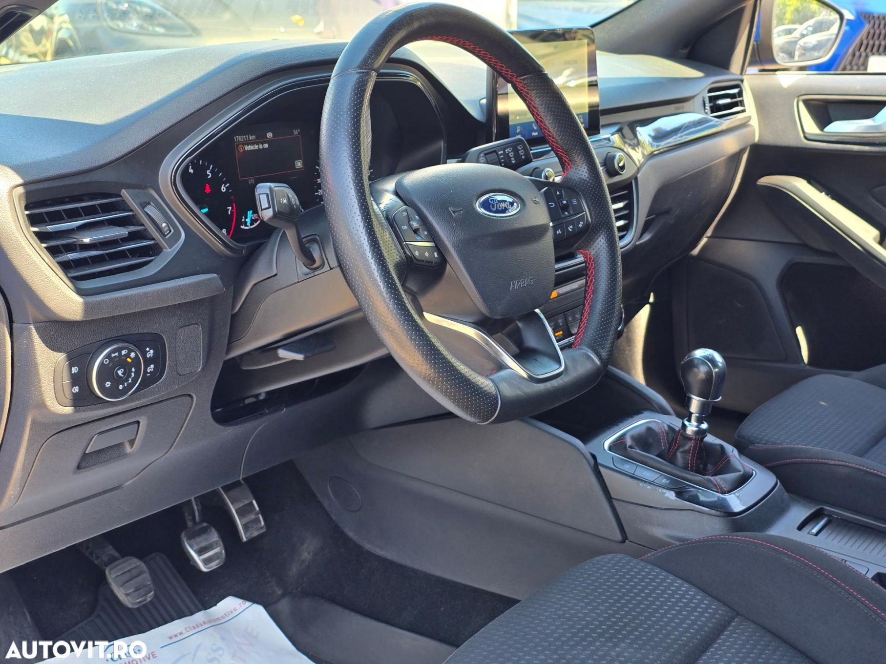Ford Focus 1.0 EcoBoost ST-Line - 9
