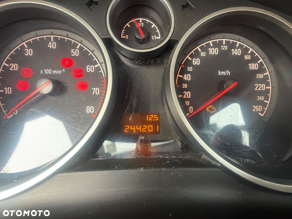 Opel Zafira 1.6 - 5