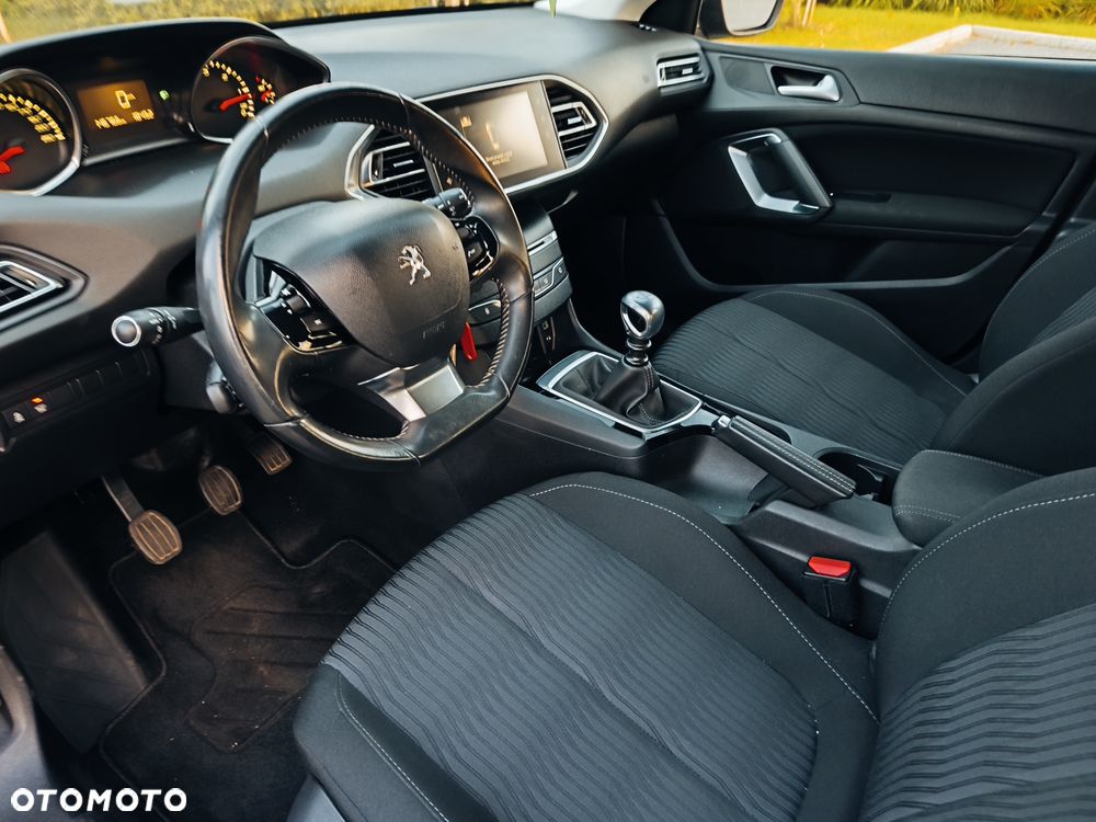 Peugeot 308 1.6 e-HDi Active S&S - 34