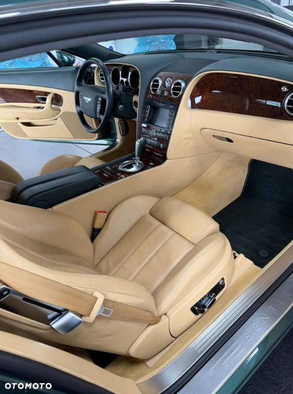 Bentley Continental GT - 23