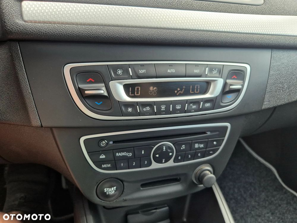 Renault Megane 1.6 16V 110 LIMITED - 37