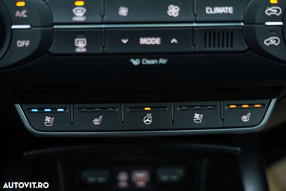 Kia Sorento 2.2 CRDi AWD Aut. Platinum Edition - 9