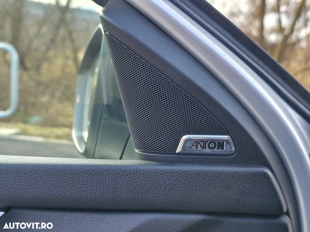 Skoda Octavia Combi 2.0 TDI 4x4 DSG RS - 19