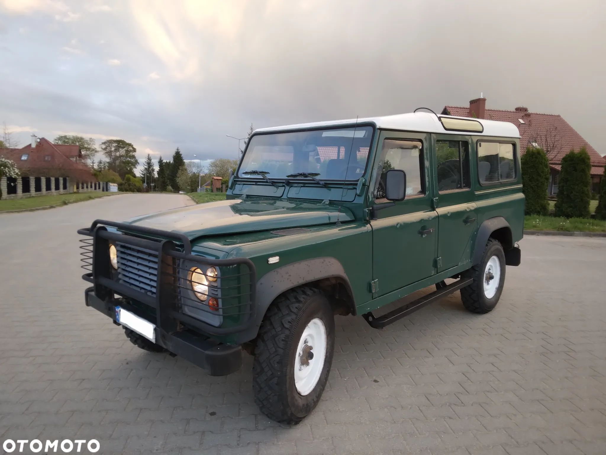 Land Rover Defender 110 2.5 TDI - 1