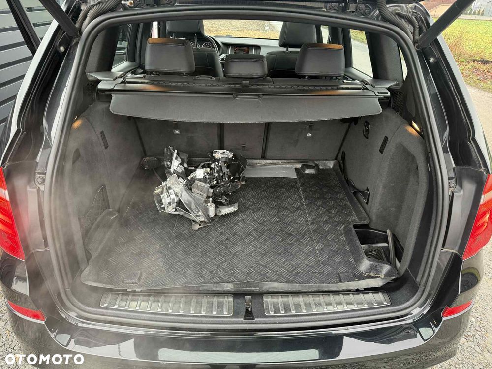 BMW X3 xDrive28i Sport-Aut M Sport - 26