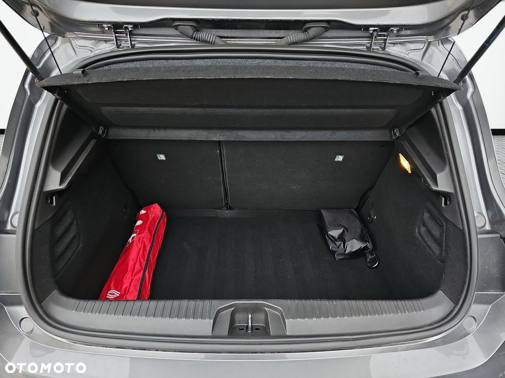 Renault Clio - 25