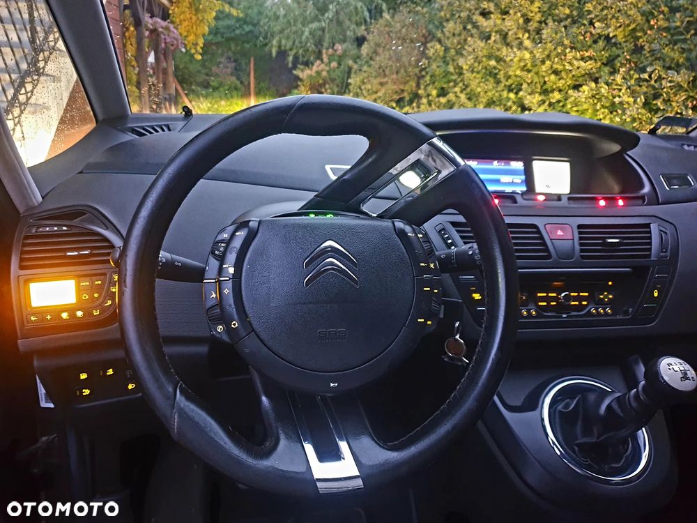 Citroën C4 2.0 HDi Exclusive - 15