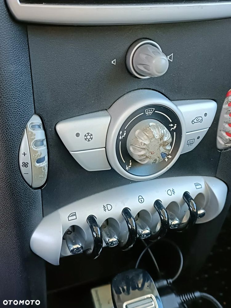 MINI Cooper Standard - 36