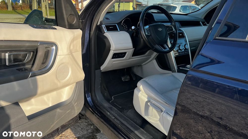 Land Rover Discovery Sport TD4 SE - 11