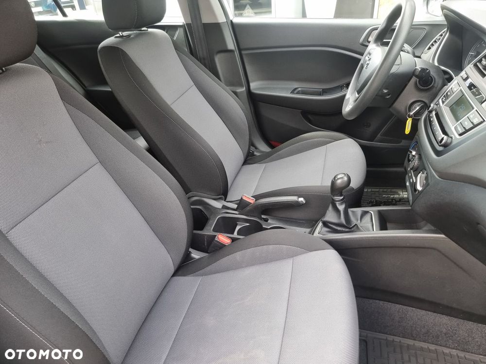 Hyundai i20 1.2 Classic Plus - 20