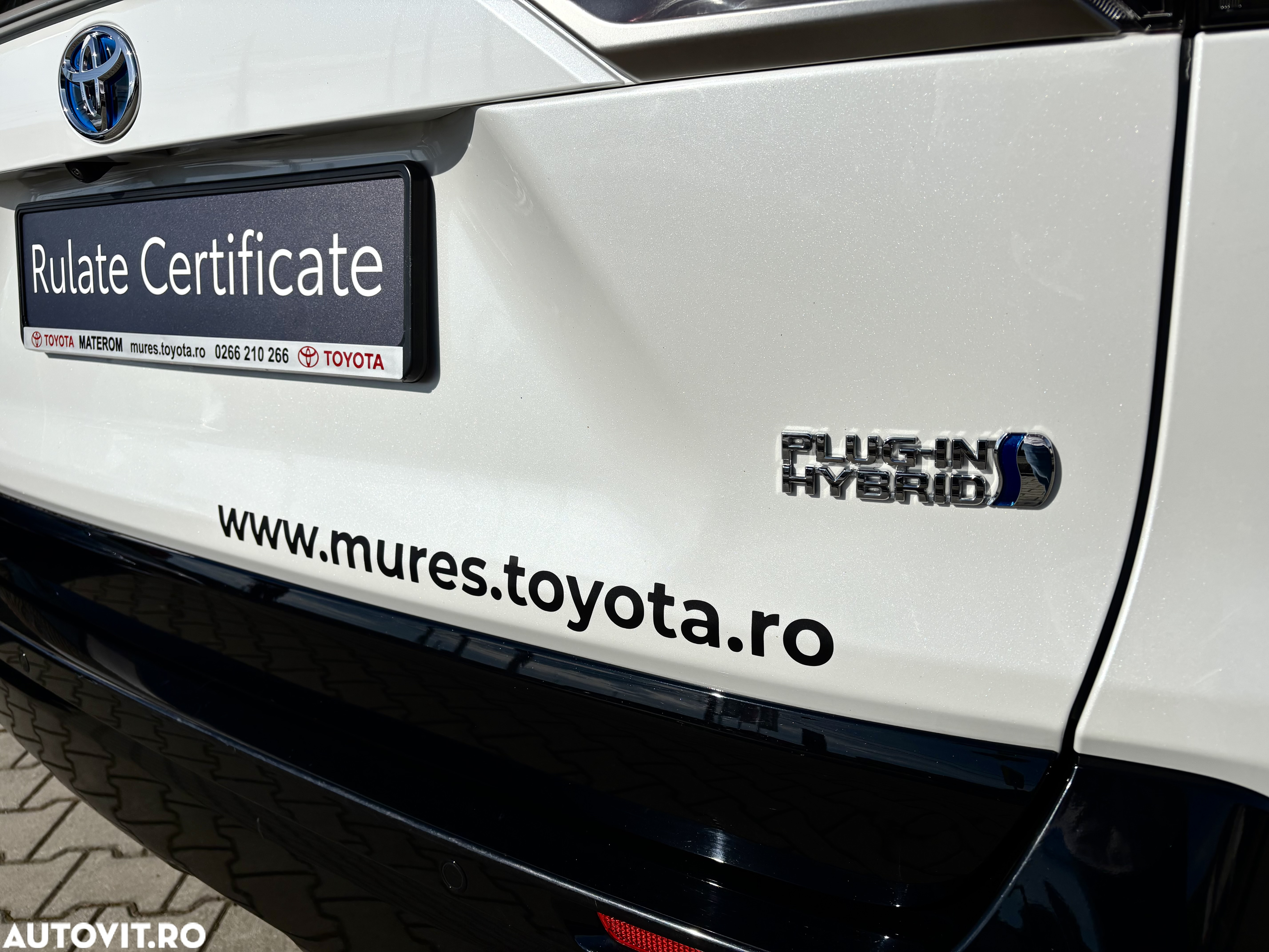 Toyota RAV4 2.5 PHEV VVT-iE 4x4 Style Bi-Tone - 22