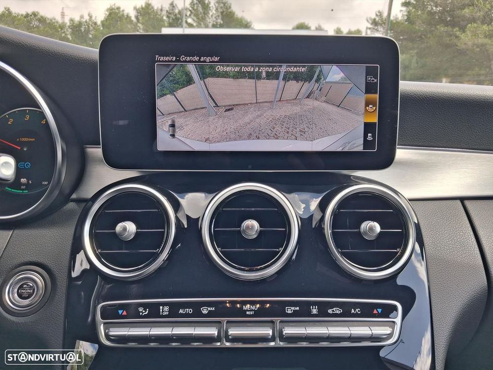 Mercedes-Benz C 300 de AMG Line - 18