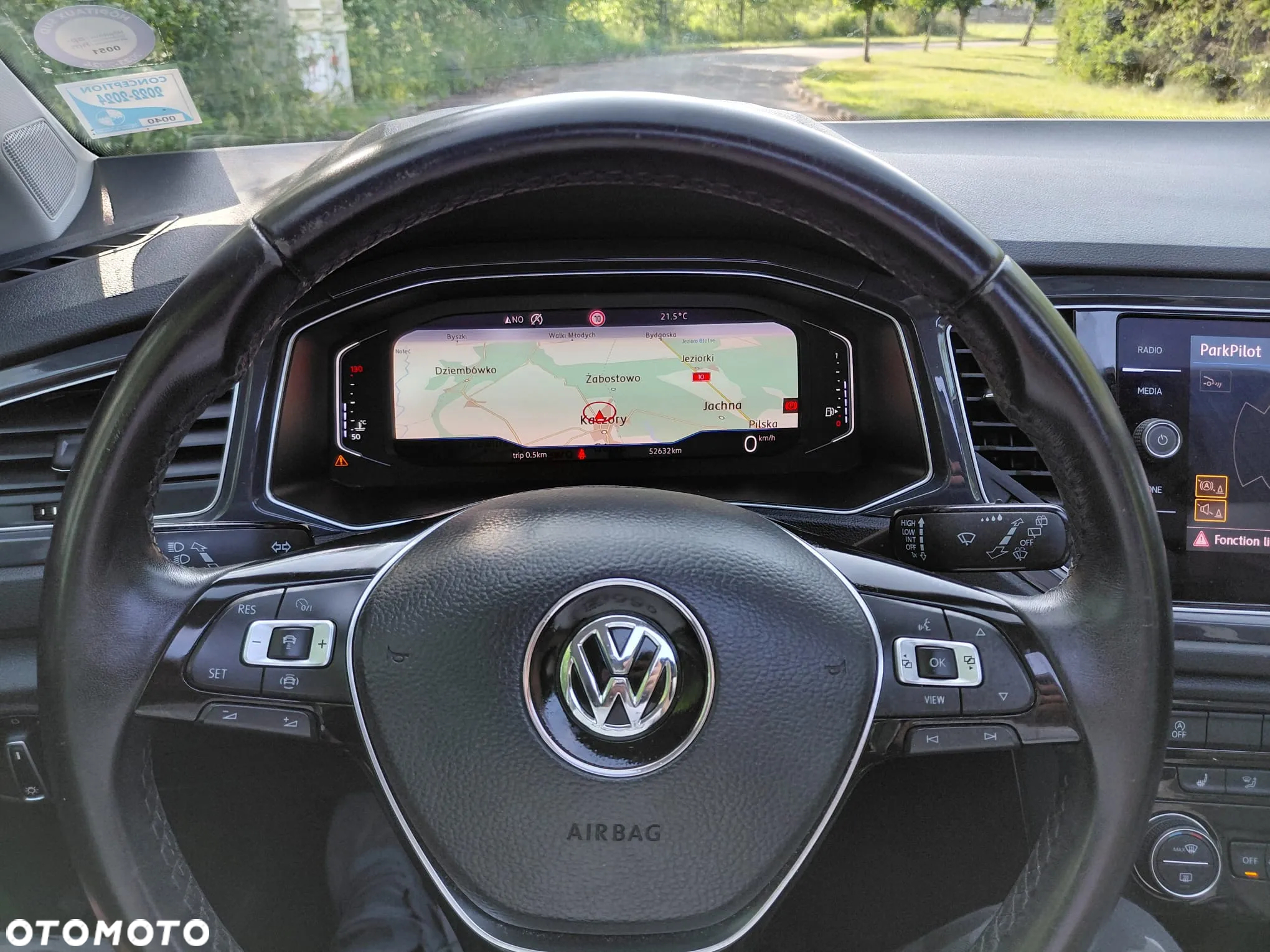 Volkswagen T-Roc - 30