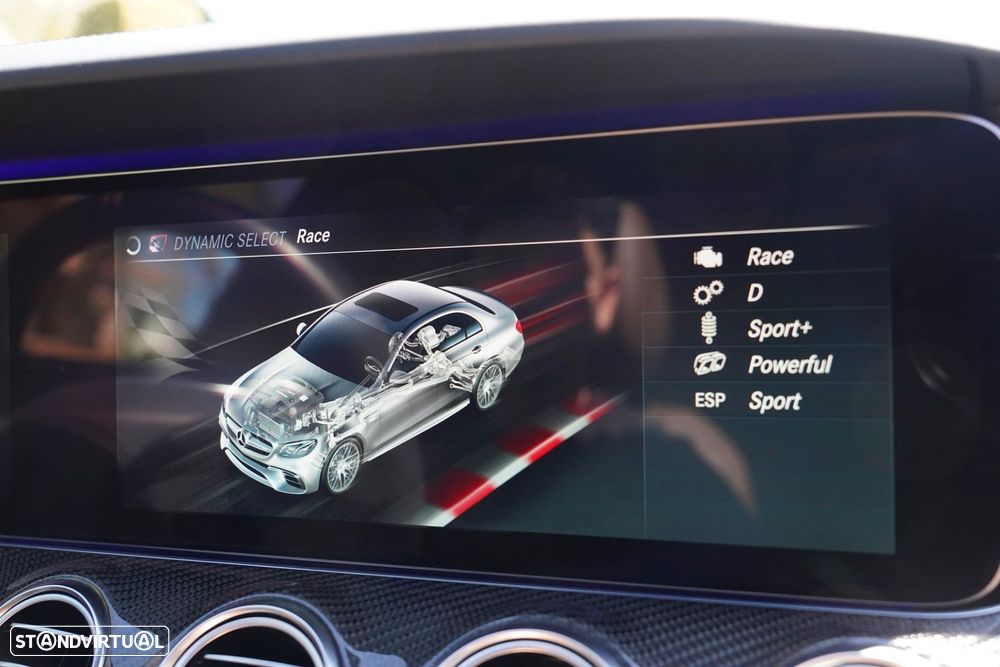 Mercedes-Benz E 63 AMG S 4-Matic+ - 54