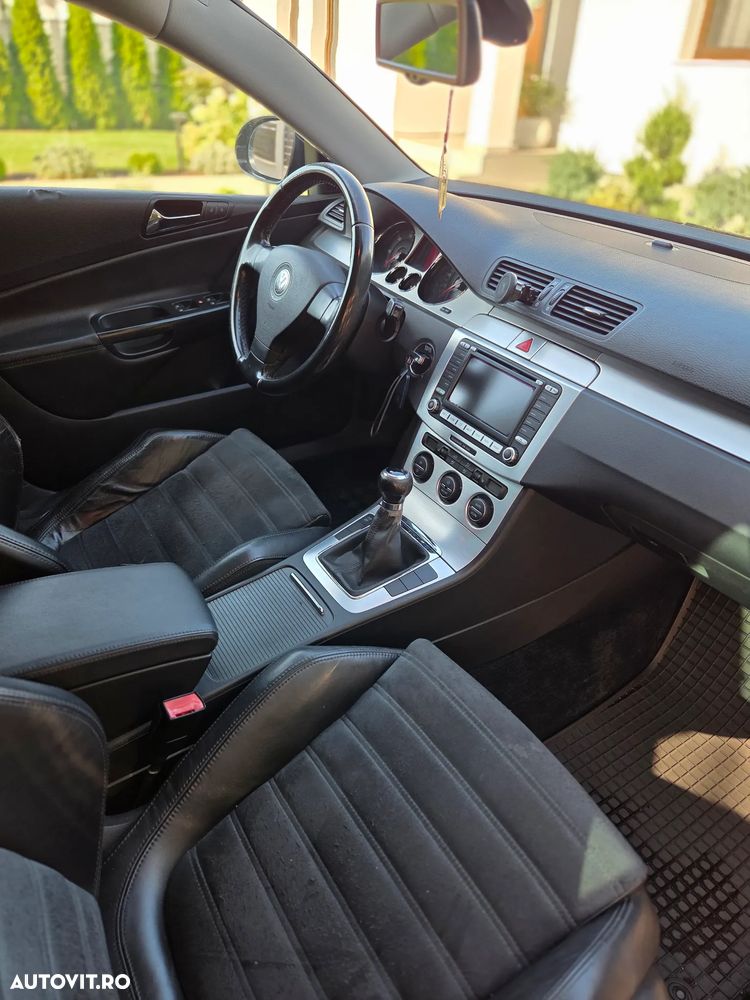Volkswagen Passat 2.0 TDI Highline DPF - 12