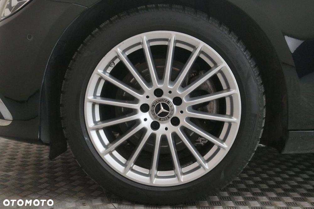 Mercedes-Benz Klasa E - 14