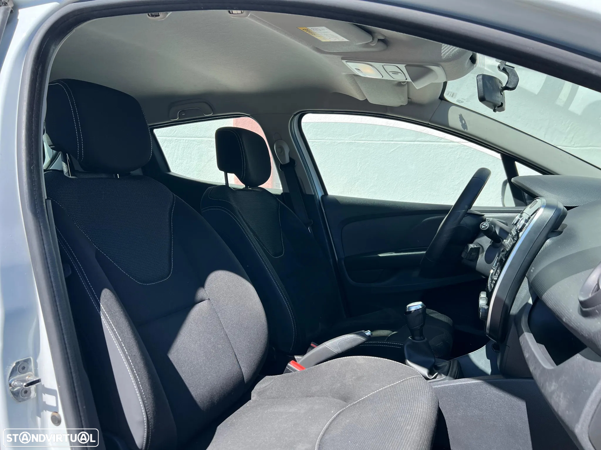 Renault Clio 1.5 dCi Zen - 14