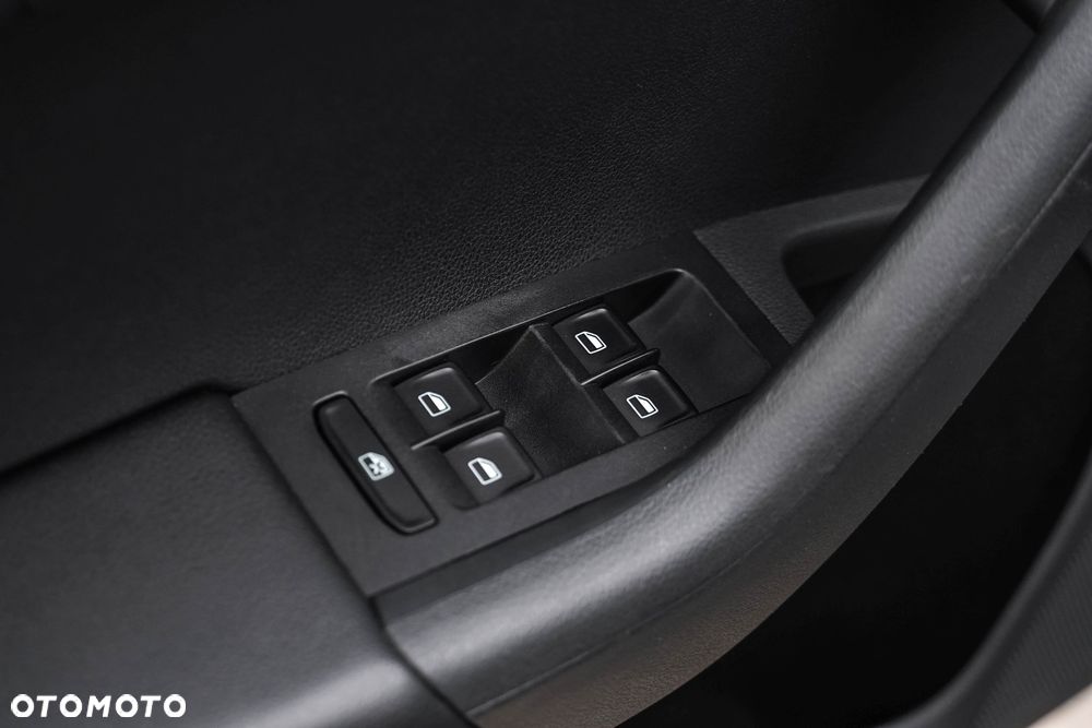 Skoda Octavia - 25