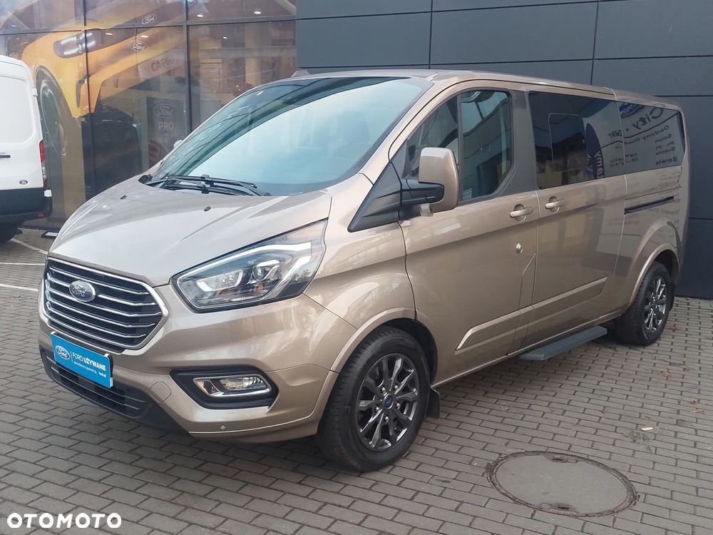 Ford Tourneo Custom 2.0 EcoBlue L2 Titanium - 23